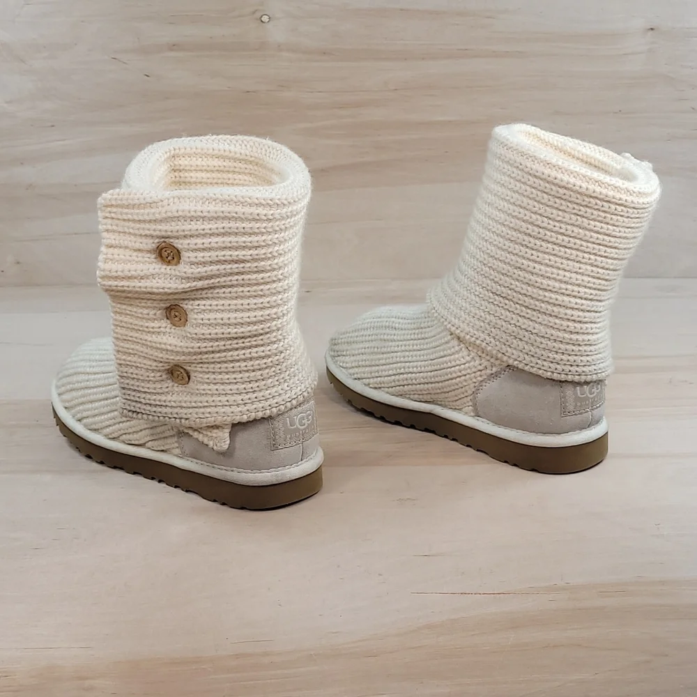 Ugg Classic Cardy Tall Women's Badge Boots - Picture 7 of 11